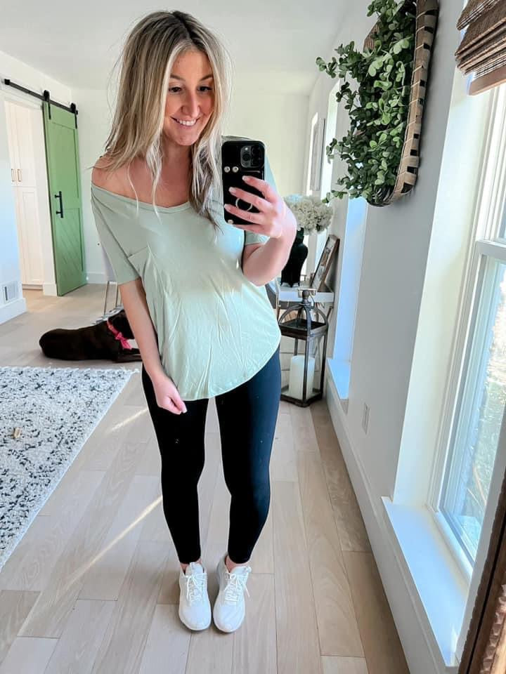 Caitlin Basic Tee