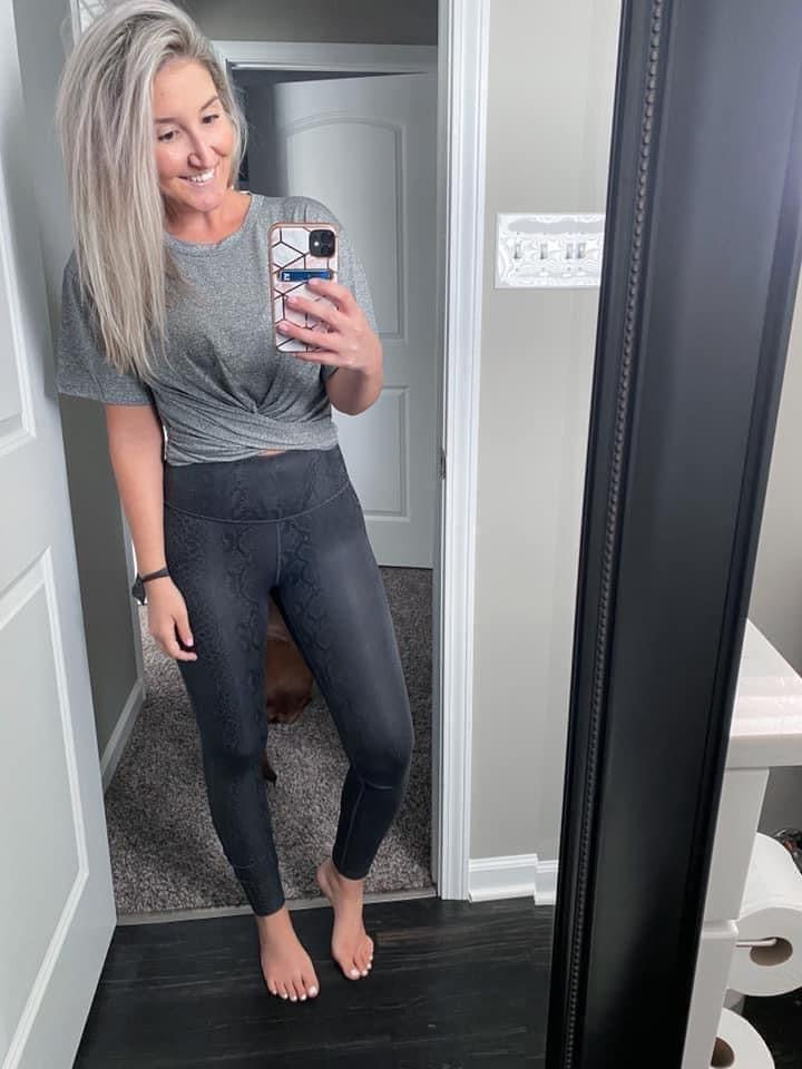 Farah Crop Tee